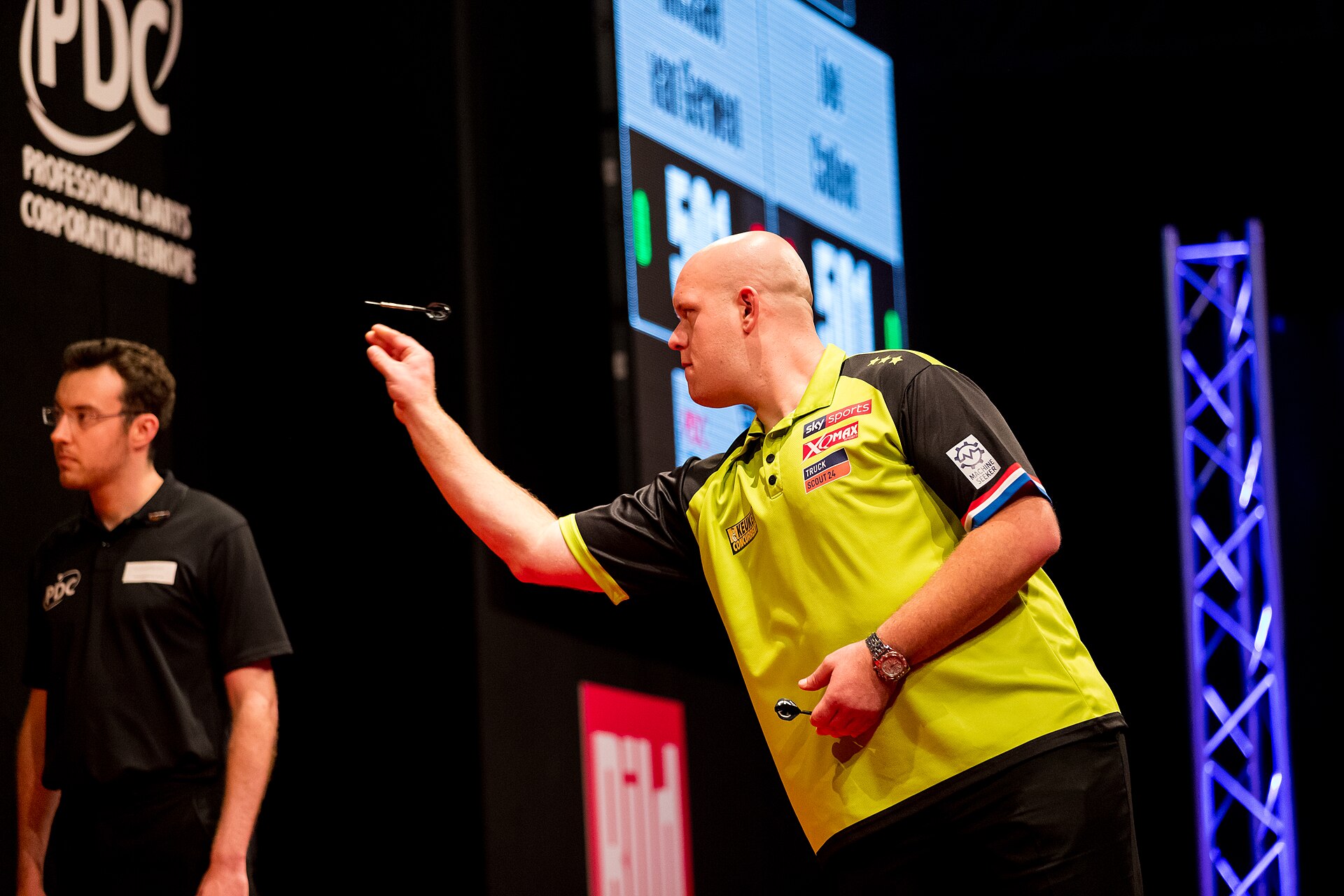 Van Gerwen verliest direct op EK darts in Dortmund