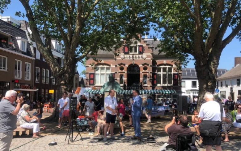 Feestelijke heropening Mgr. Zwijsenplein en Teisterbandstraat Kerkdriel