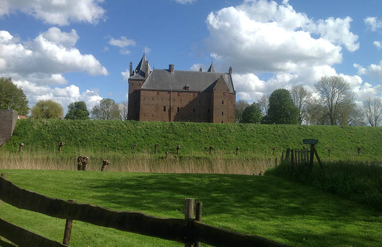 Op Loevestein gaan verhalen en meer achter slot en grendel Poederoijen