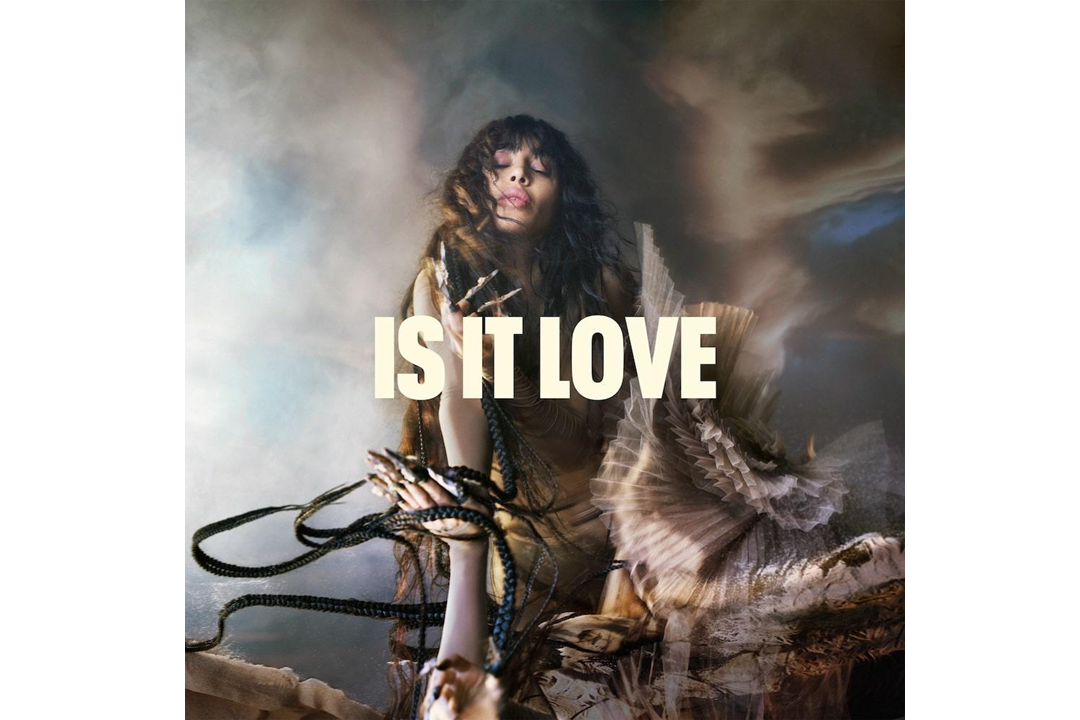 Flitsfeitje: Is It Love van Loreen