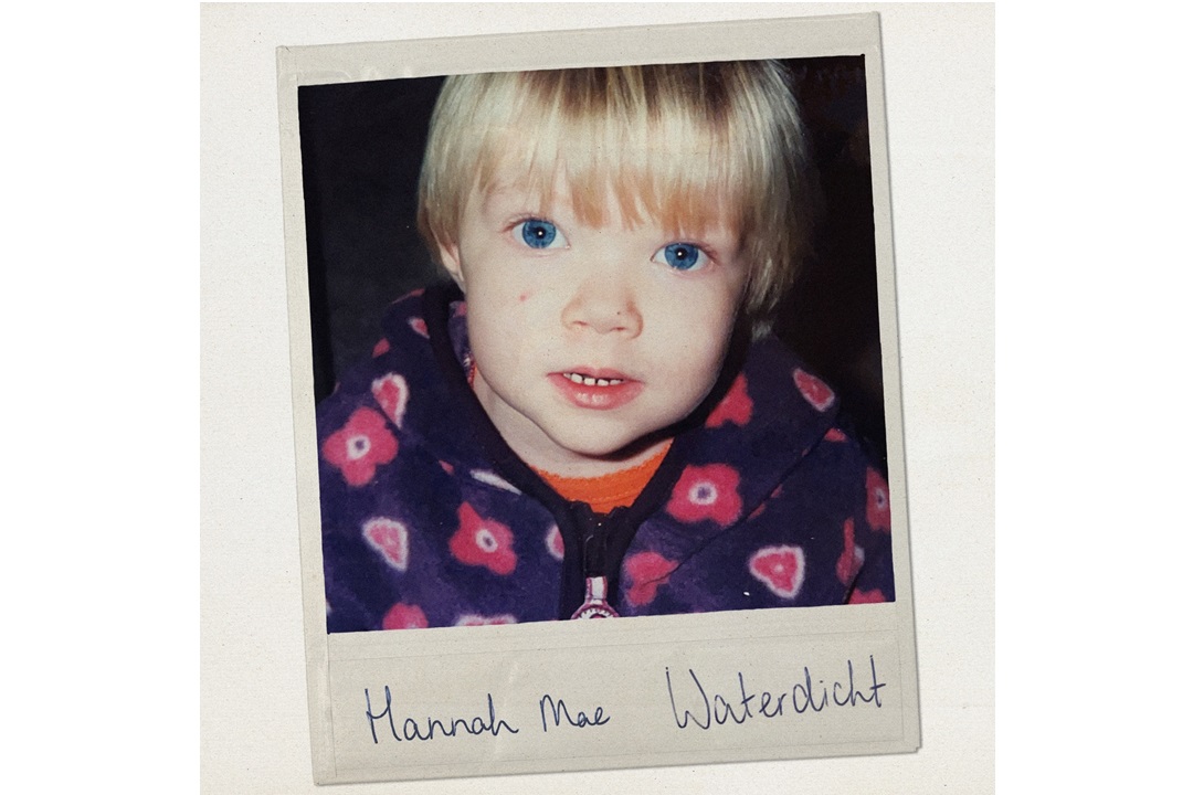 Flitsfeitje: Waterdicht van Hannah Mae