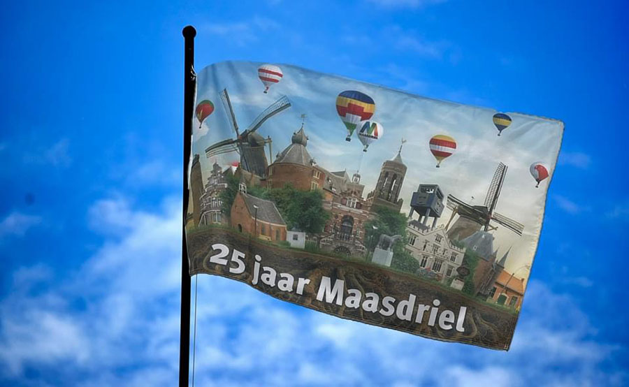 Vlaggen voor “25 jaar Maasdriel”