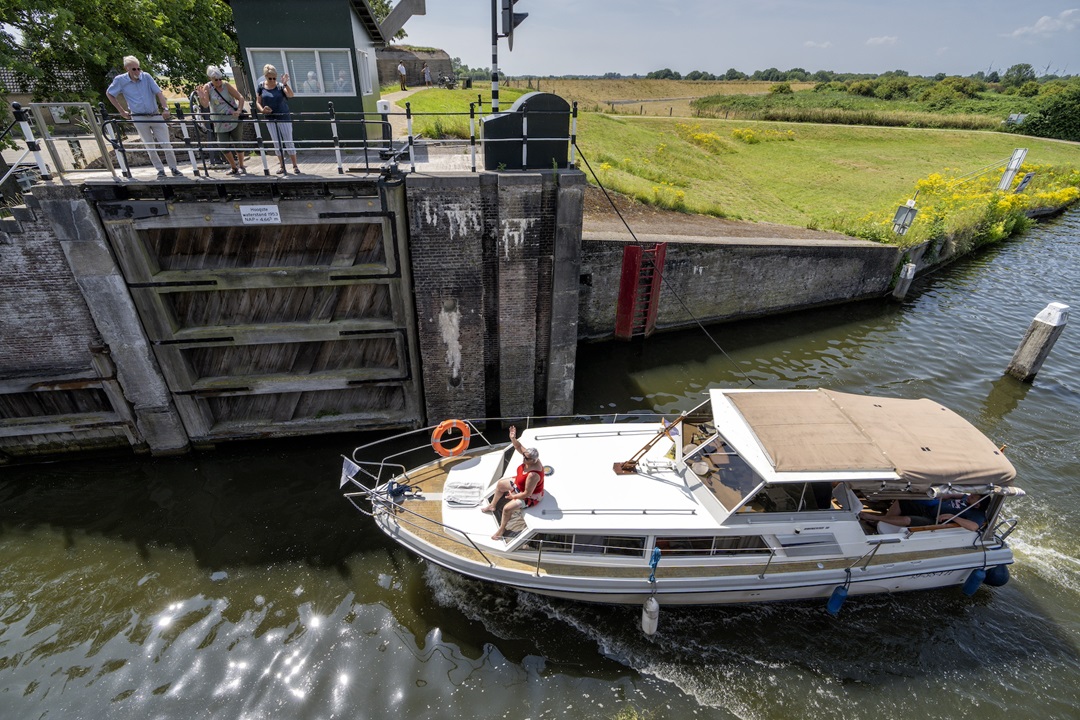 Vijf nieuwe vaarroutes door de Zuiderwaterlinie