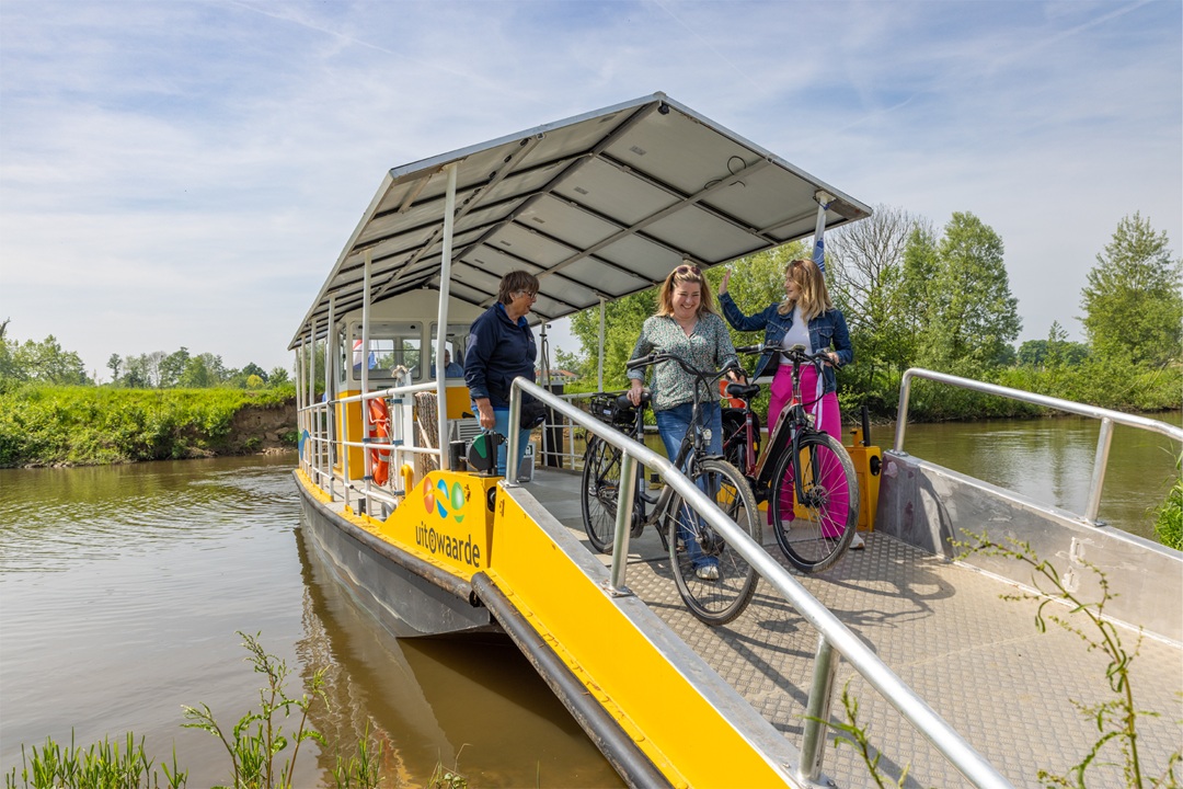 Meanderende Maas en gemaal Caners zetten deur open voor publiek tijdens Pontjesdagen