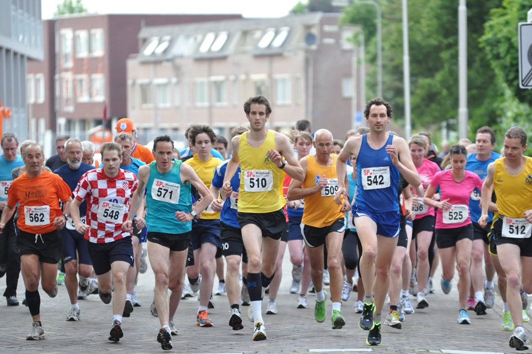AV Oss '78 - Woensdag 21 mei Paul Peters Tribuneloop in Oss