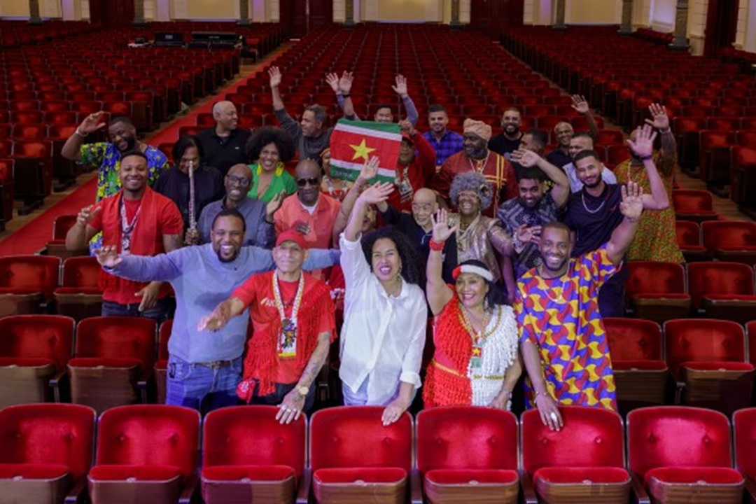 Uitverkochte viering 50 jaar Suriname in Het Concertgebou