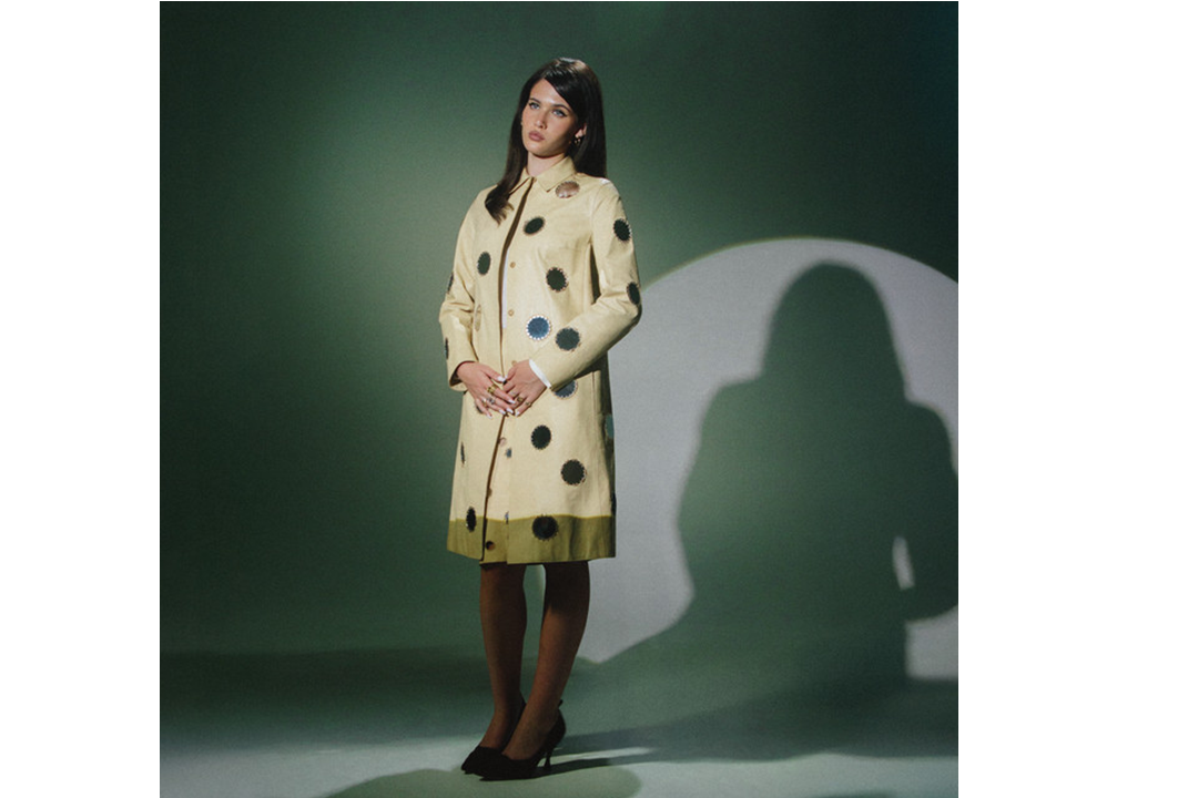 Flitsfeitje: Sienna Spiro - Die On This Thill