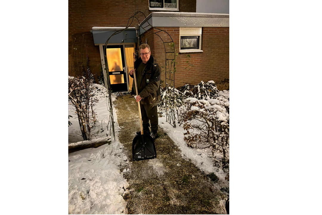 PCG Buren hielp inwoners met sneeuwruimen