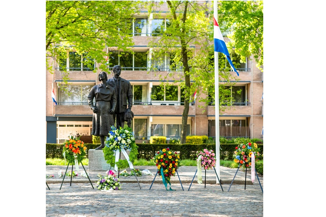 Dodenherdenking gemeente Oss en Struikelstenen wandeltocht