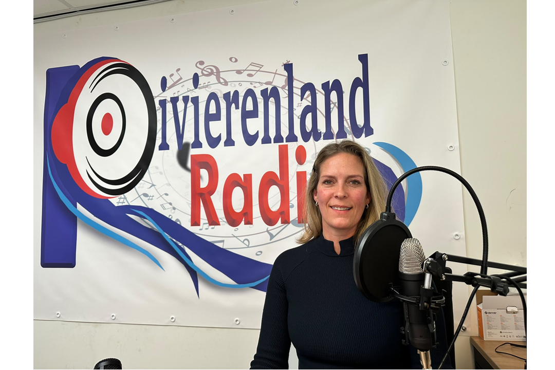 Maartje Hermans vertelt over haar nieuwste single bij Rivierenland Radio