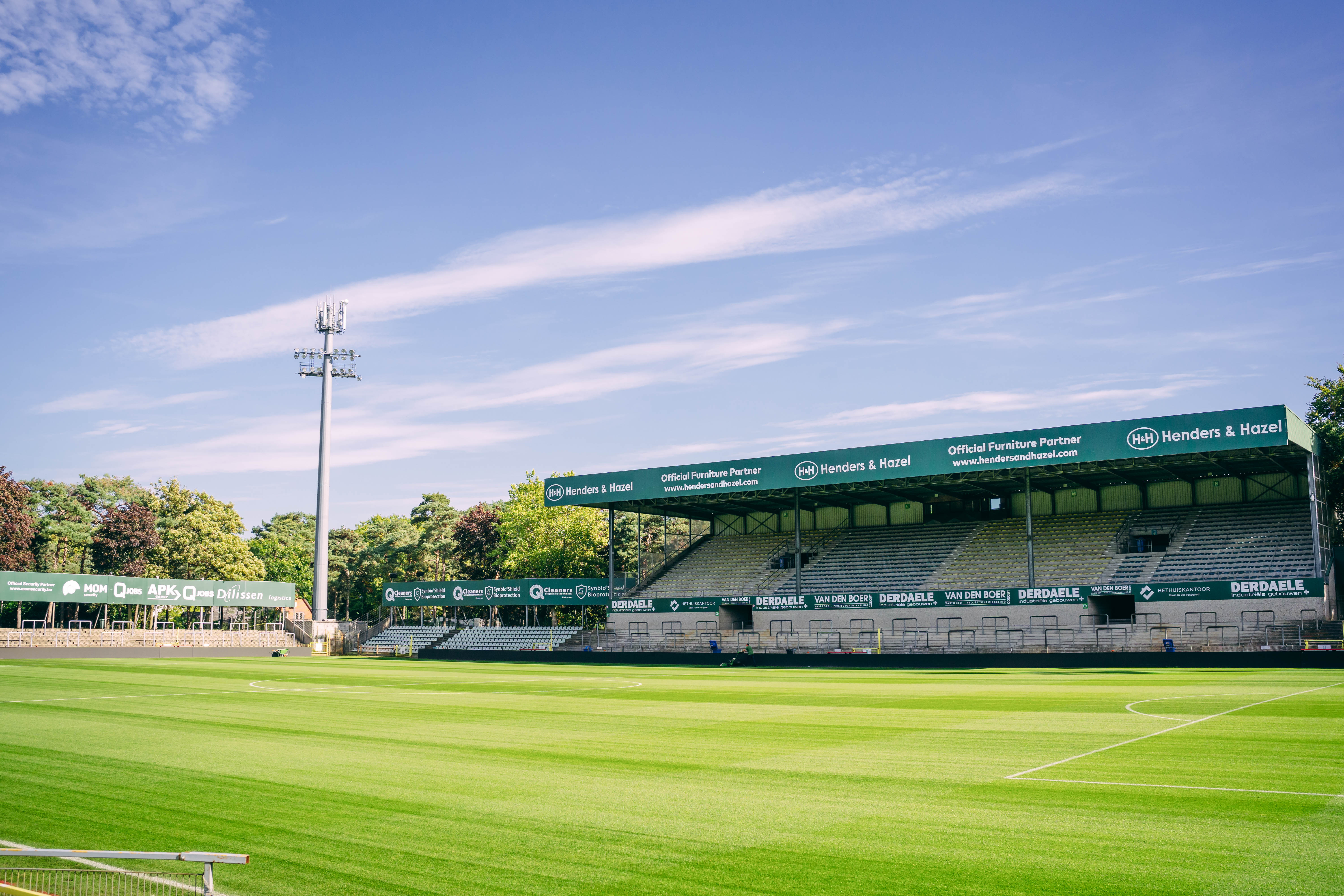 Lommel-coach Johnson schat Union hoger in dan Club Brugge
